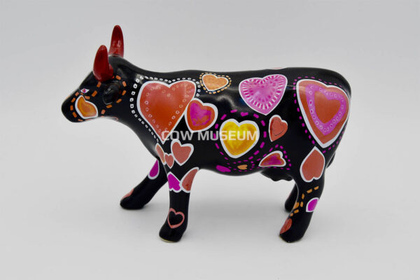 Cow-ween of Hearts (medium ceramic)