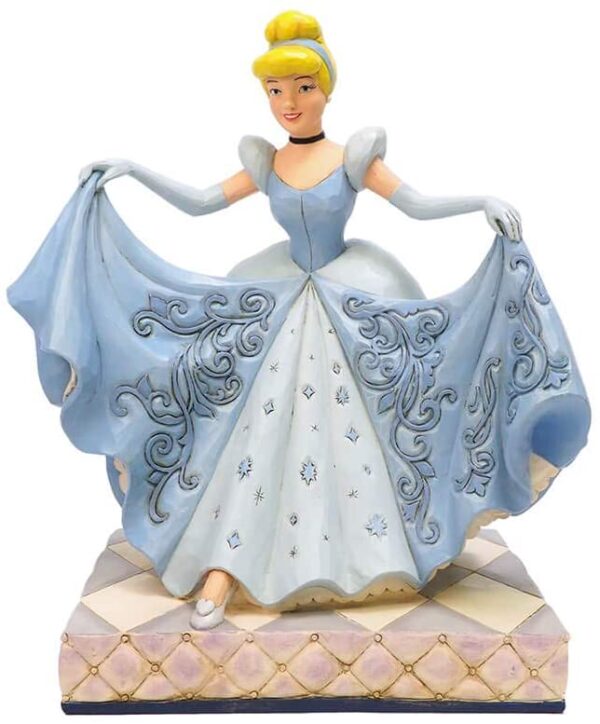 Disney Tradities Cinderellla Transformation (Cinderella Glass Slipper Figurin) 2