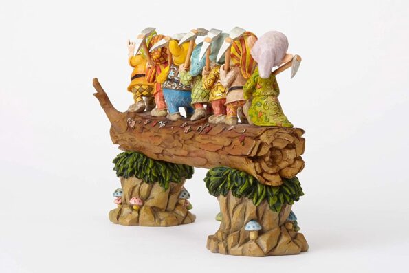 Disney Traditions Homeward Bound (Seven Dwarfs Figurine) 3