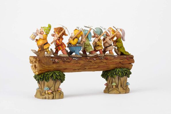 Disney Traditions Homeward Bound (Seven Dwarfs Figurine) 5