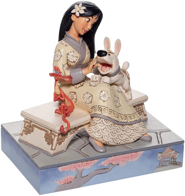 Disney Traditions Honourable Heroine (Mulan Figurine) 2