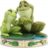 Amorous-Amphibians-Tiana-and-Naveen-as-Frogs-Figurine-300x278